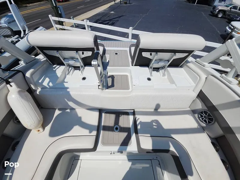 Slide: The Image of Crownline Boats 220 SS Surf 2024 - 16649430