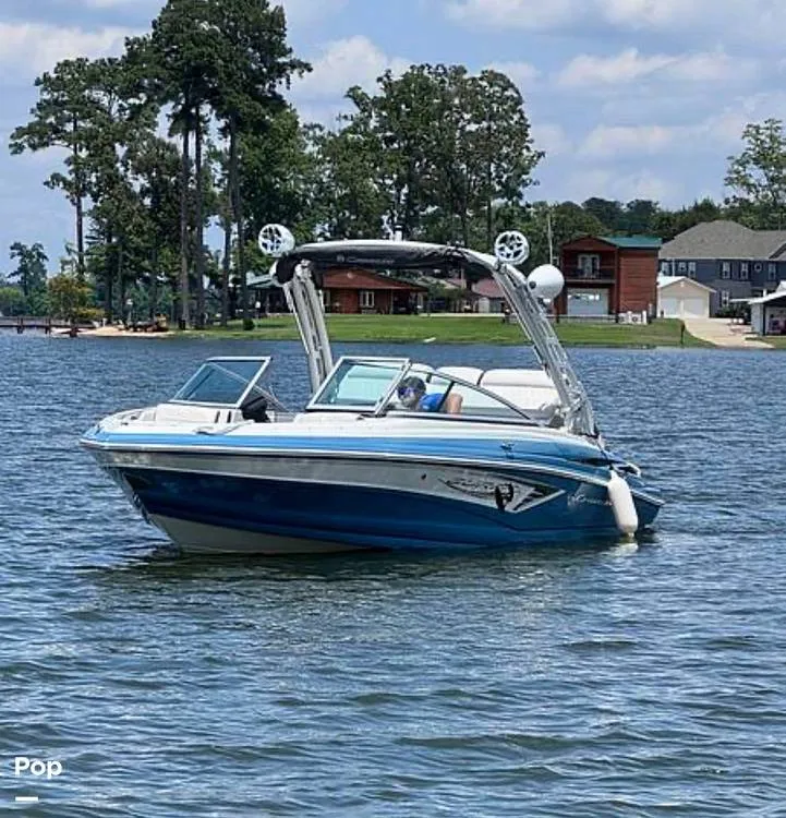Slide: The Image of Crownline Boats 220 SS Surf 2024 - 16516576