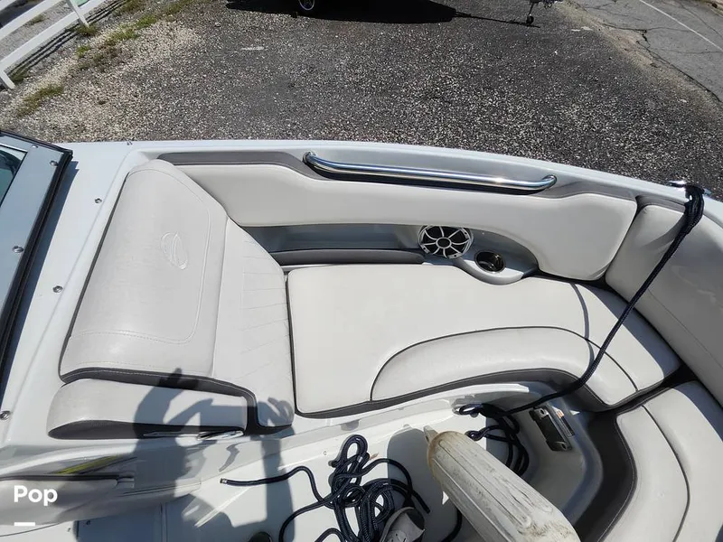 Slide: The Image of Crownline Boats 220 SS Surf 2024 - 16649444