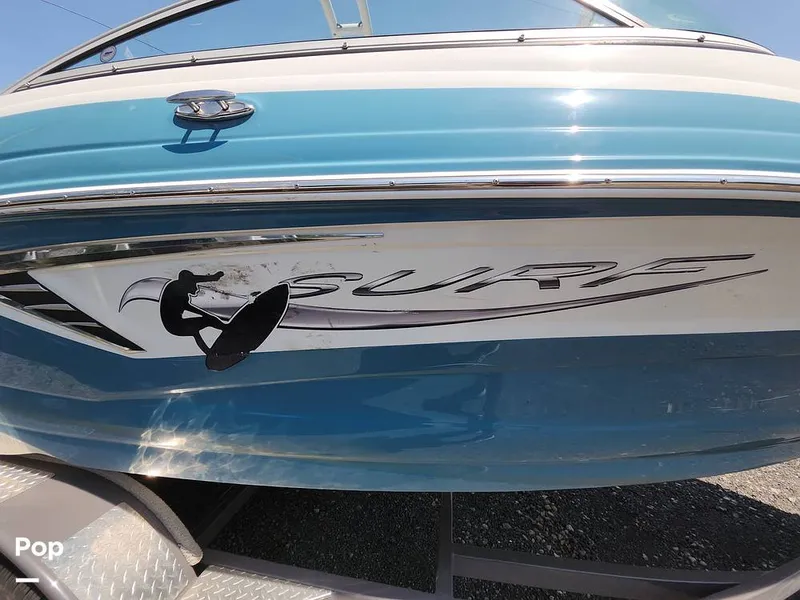 Slide: The Image of Crownline Boats 220 SS Surf 2024 - 16649416