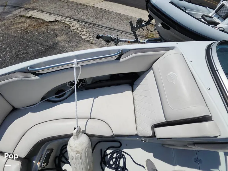 Slide: The Image of Crownline Boats 220 SS Surf 2024 - 16649445