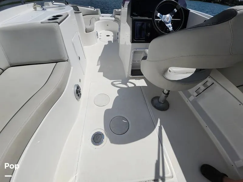 Slide: The Image of Sea Pro Citation 2400 2021 - 16516551