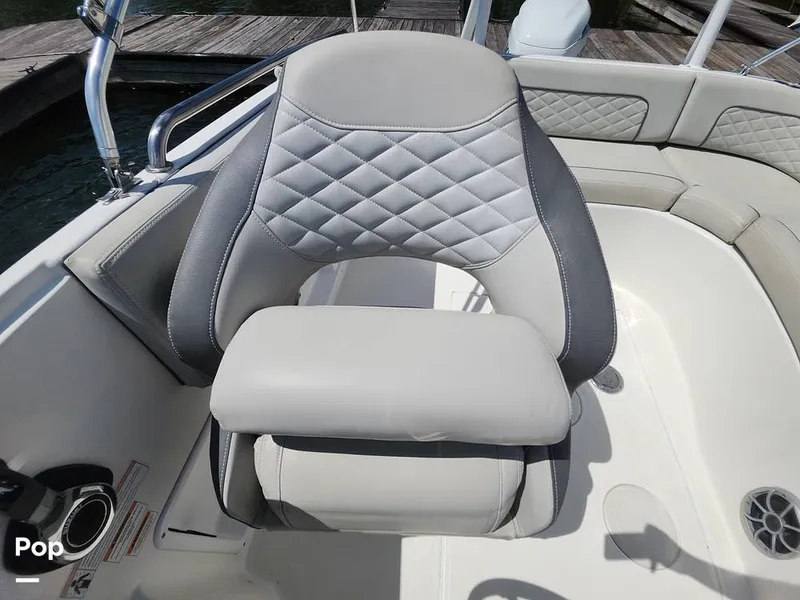 Slide: The Image of Sea Pro Citation 2400 2021 - 16516547