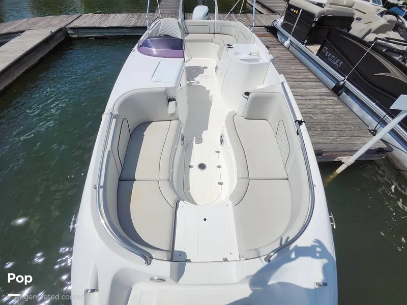 Slide: The Image of Sea Pro Citation 2400 2021 - 16516568