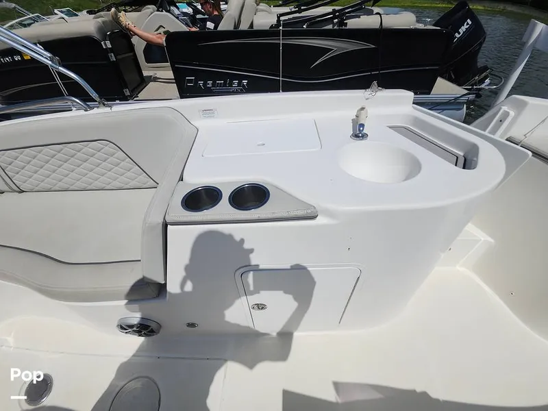Slide: The Image of Sea Pro Citation 2400 2021 - 16516555