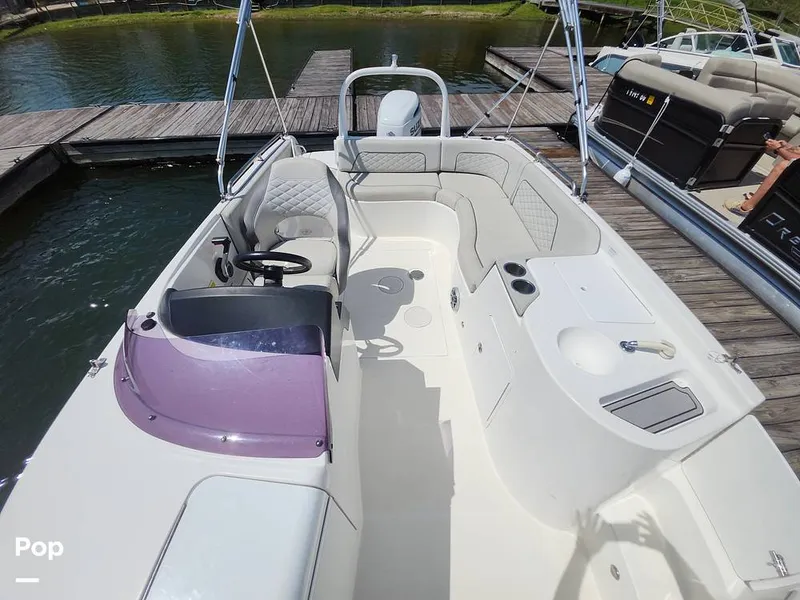 Slide: The Image of Sea Pro Citation 2400 2021 - 16516573