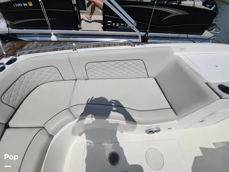 Slide: The Image of Sea Pro Citation 2400 2021 - 16516537