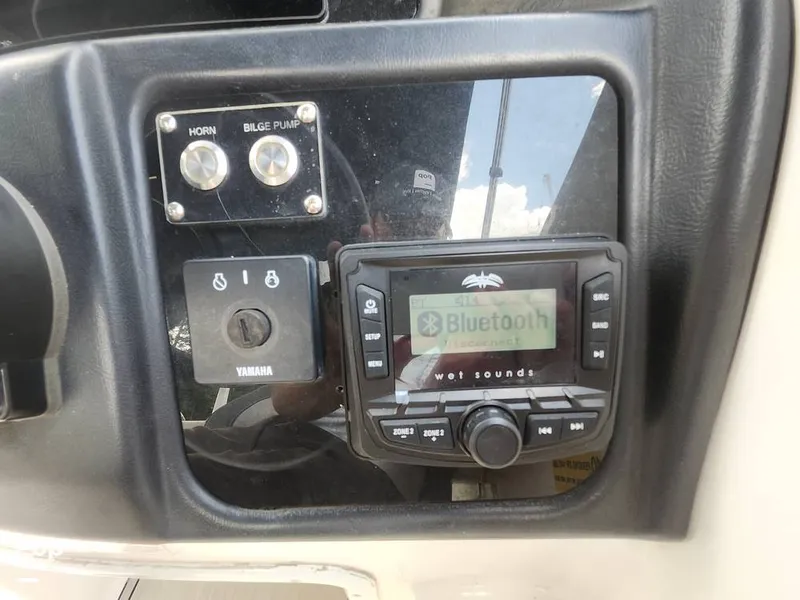 Slide: The Image of Sea Pro Citation 2400 2023 - 16516394