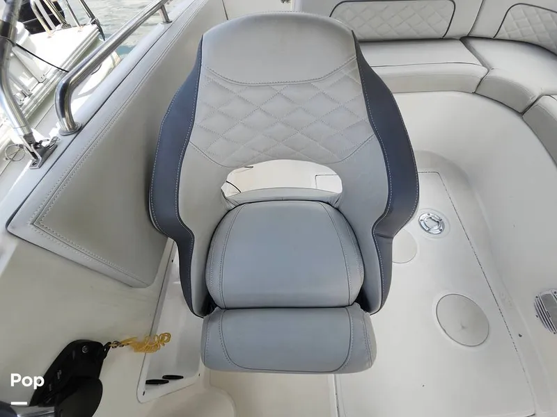 Slide: The Image of Sea Pro Citation 2400 2023 - 16516375