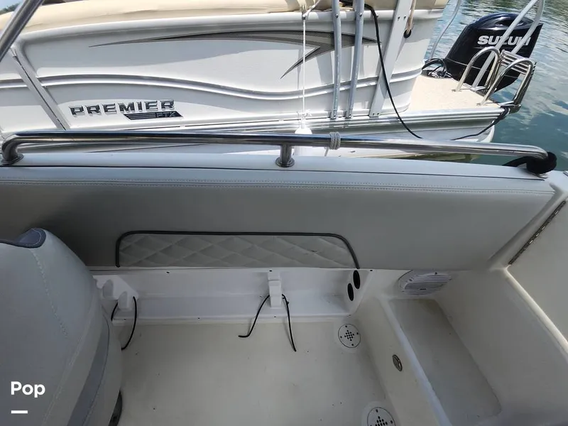 Slide: The Image of Sea Pro Citation 2400 2023 - 16516379