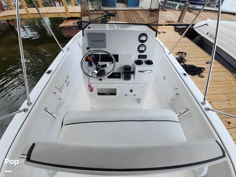 Slide: The Image of Stingray 173 CC 2025 - 16516152