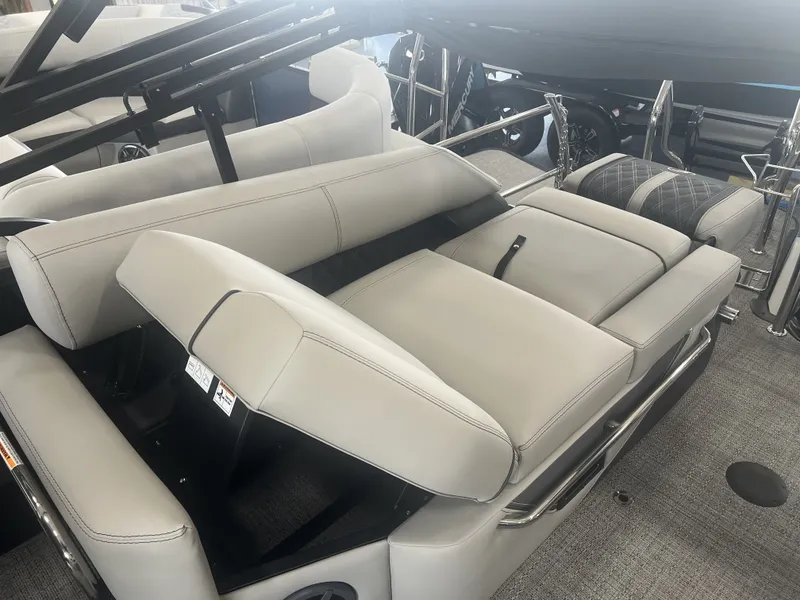 Slide: The Image of Barletta LUSSO23M 2025 - 7