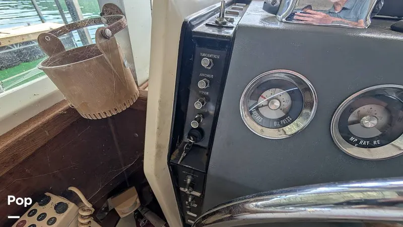 Slide: The Image of Chris-Craft 38 Commander 1967 - 16555123