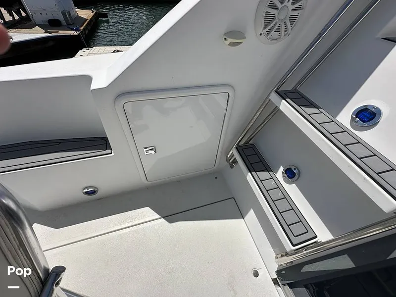 Slide: The Image of Carver Yachts 380 Santego 1994 - 16539154