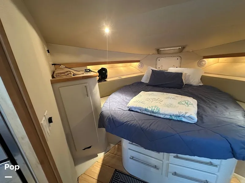 Slide: The Image of Carver Yachts 380 Santego 1994 - 16539186