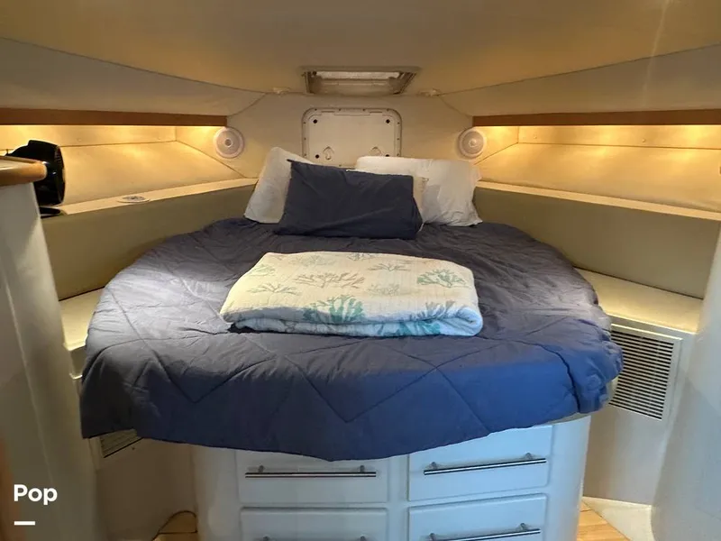 Slide: The Image of Carver Yachts 380 Santego 1994 - 16539183