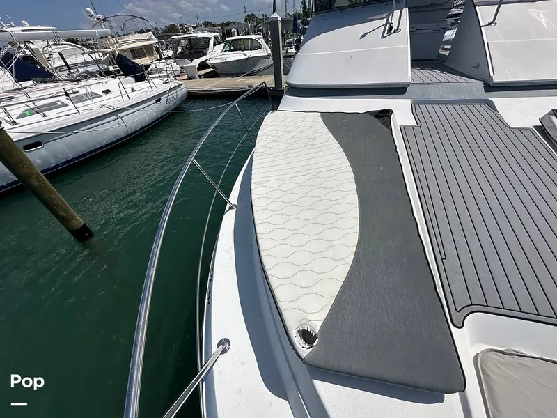 Slide: The Image of Carver Yachts 380 Santego 1994 - 16539114