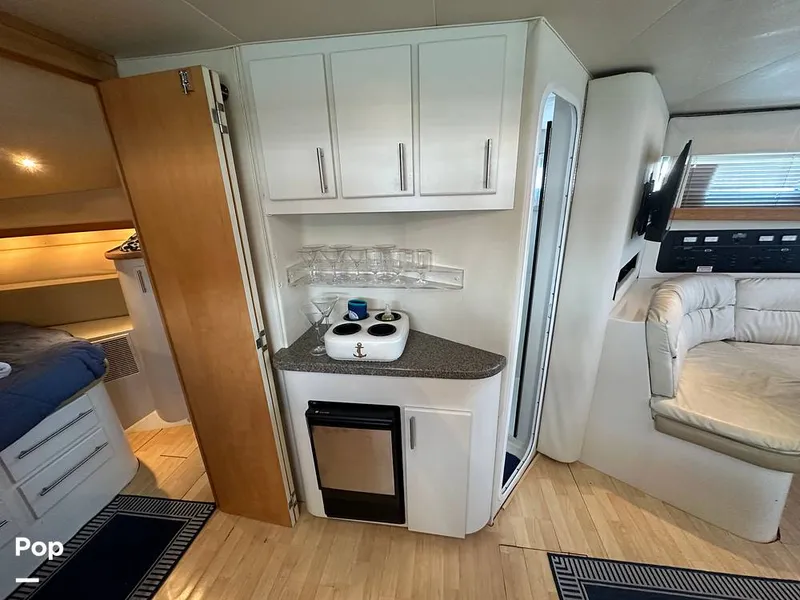 Slide: The Image of Carver Yachts 380 Santego 1994 - 16539148