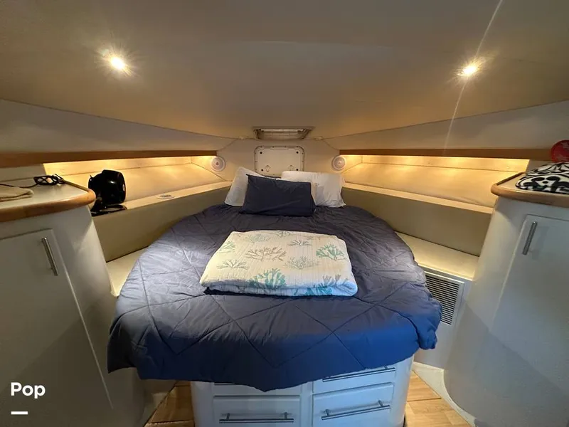 Slide: The Image of Carver Yachts 380 Santego 1994 - 16539190
