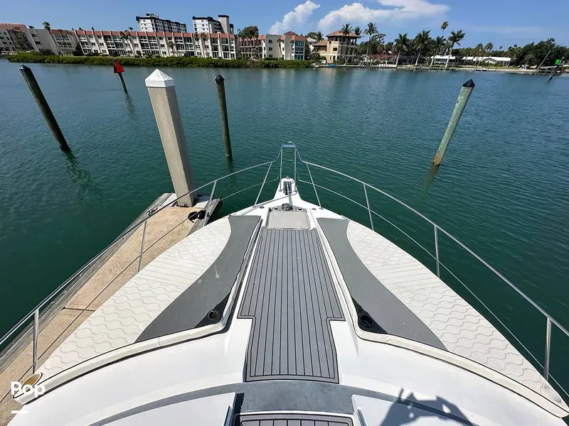 Slide: The Image of Carver Yachts 380 Santego 1994 - 16539106