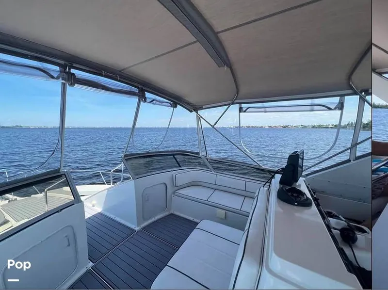 Slide: The Image of Carver Yachts 380 Santego 1994 - 16521470