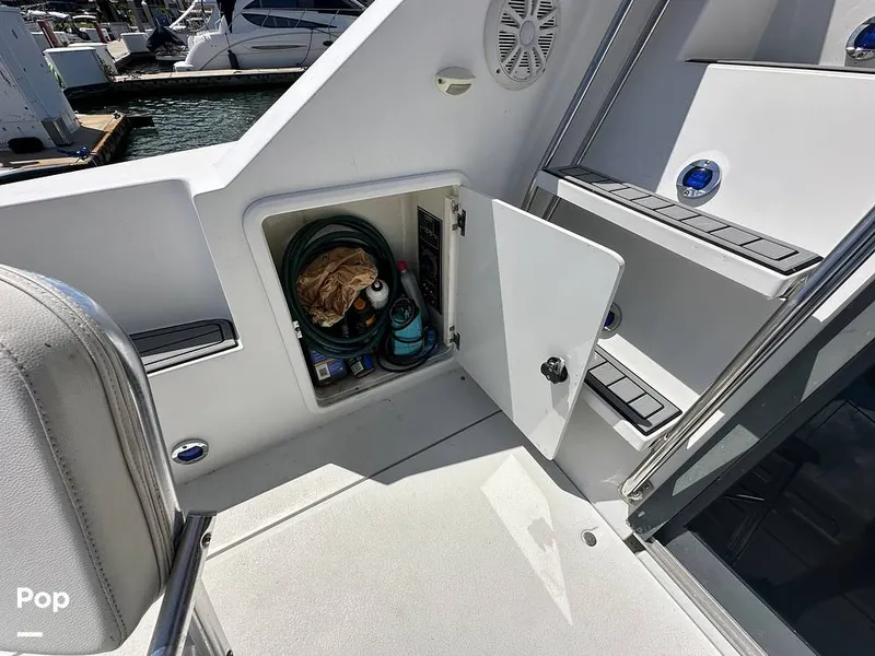 Slide: The Image of Carver Yachts 380 Santego 1994 - 16539156