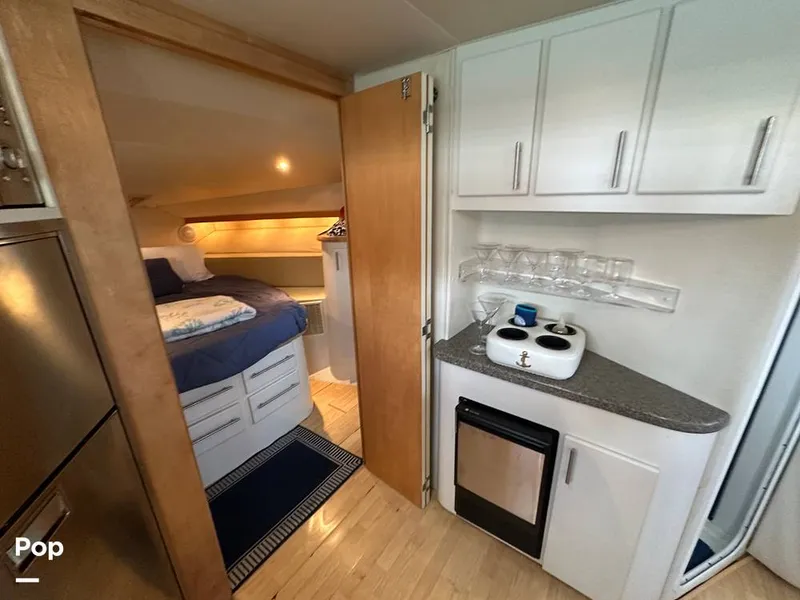 Slide: The Image of Carver Yachts 380 Santego 1994 - 16539150