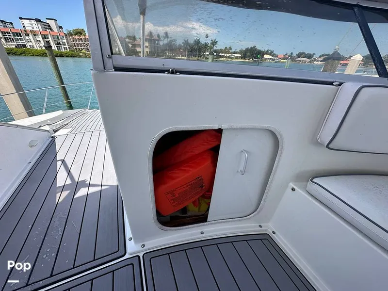 Slide: The Image of Carver Yachts 380 Santego 1994 - 16539131