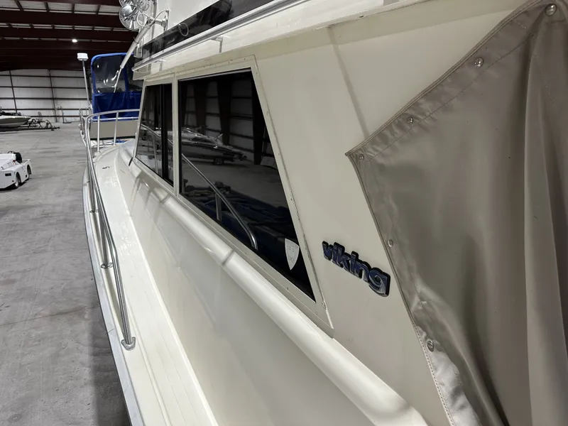 Slide: The Image of Viking 41 1988 - 26