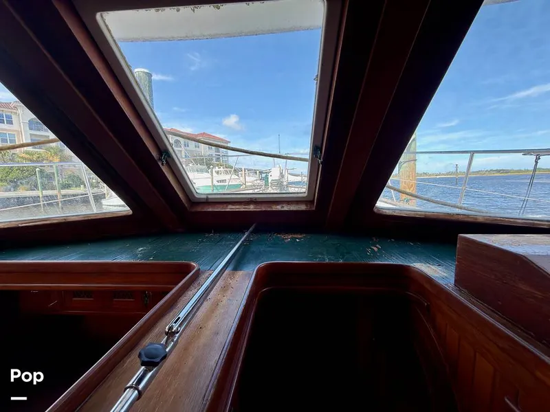 Slide: The Image of Marine Trader 43 Tradewinds 1986 - 16700070