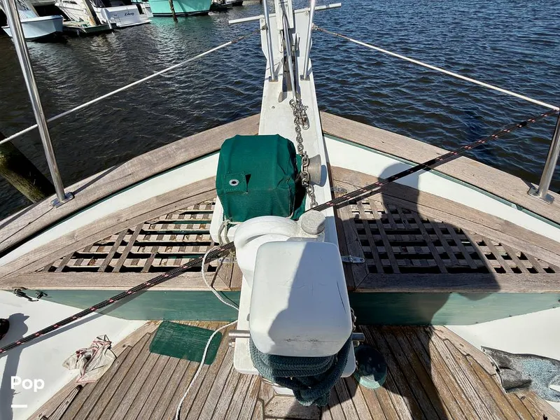 Slide: The Image of Marine Trader 43 Tradewinds 1986 - 16700043