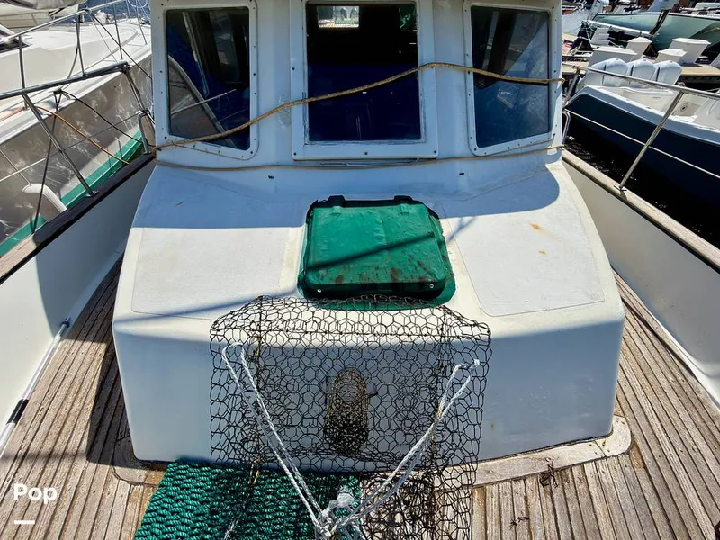 Slide: The Image of Marine Trader 43 Tradewinds 1986 - 16700047