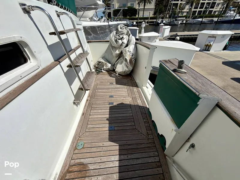 Slide: The Image of Marine Trader 43 Tradewinds 1986 - 16699899