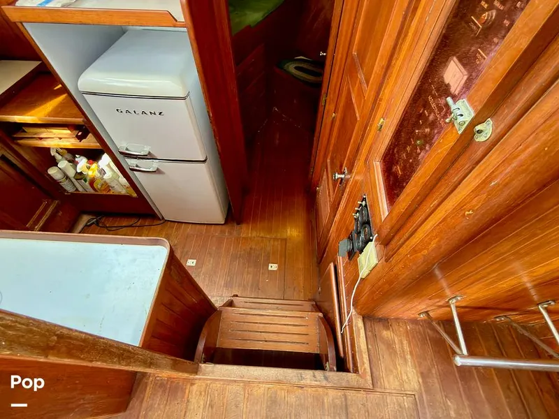Slide: The Image of Marine Trader 43 Tradewinds 1986 - 16699996