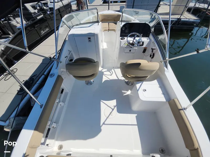 Slide: The Image of Sea Hunt Escape 211 LE 2017 - 16612763