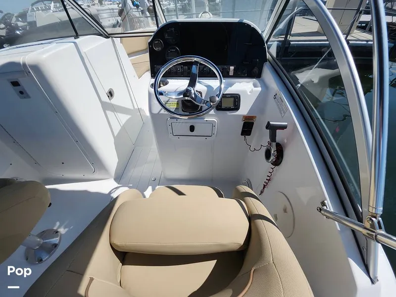 Slide: The Image of Sea Hunt Escape 211 LE 2017 - 16612729