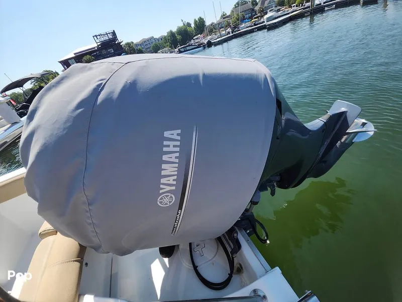 Slide: The Image of Sea Hunt Escape 211 LE 2017 - 16612768