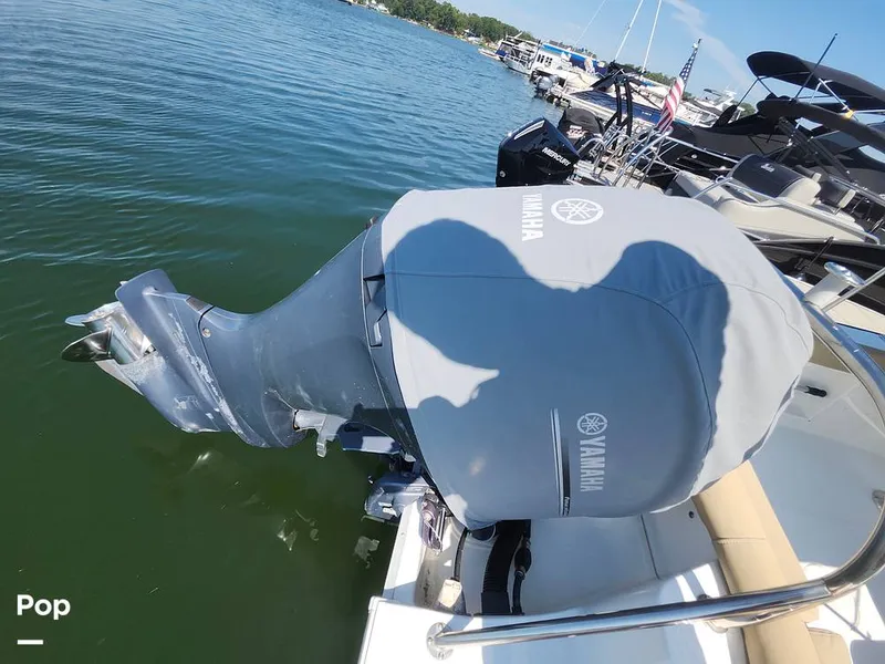 Slide: The Image of Sea Hunt Escape 211 LE 2017 - 16612764