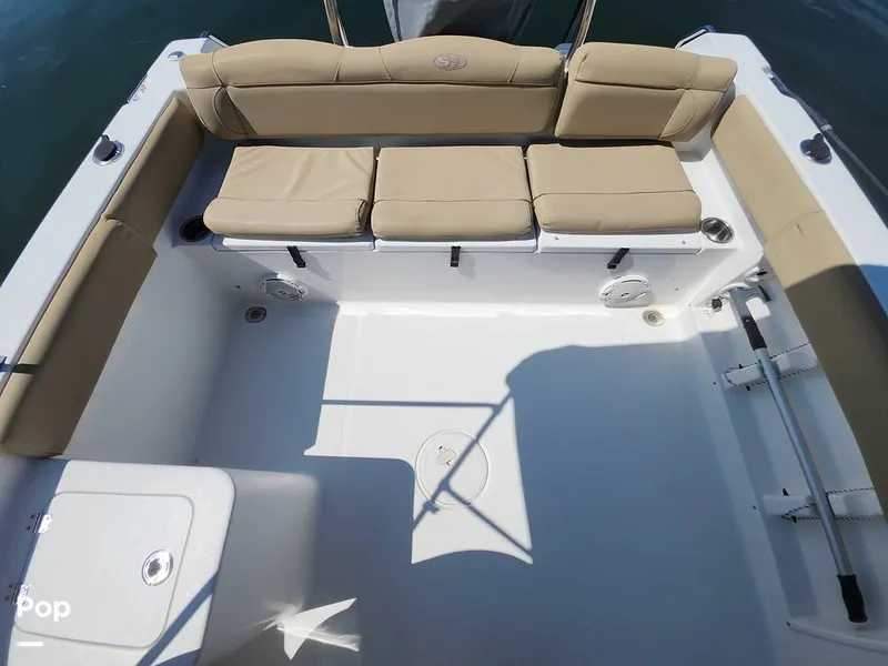 Slide: The Image of Sea Hunt Escape 211 LE 2017 - 16612750