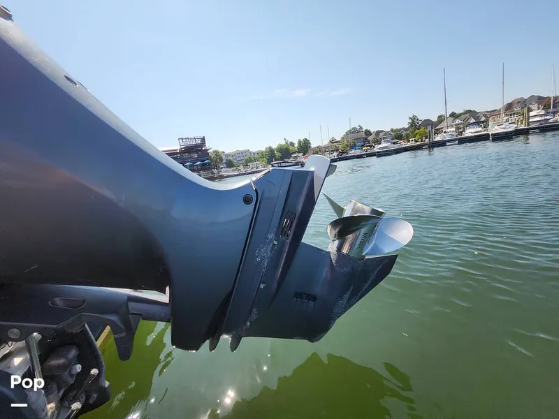 Slide: The Image of Sea Hunt Escape 211 LE 2017 - 16612769