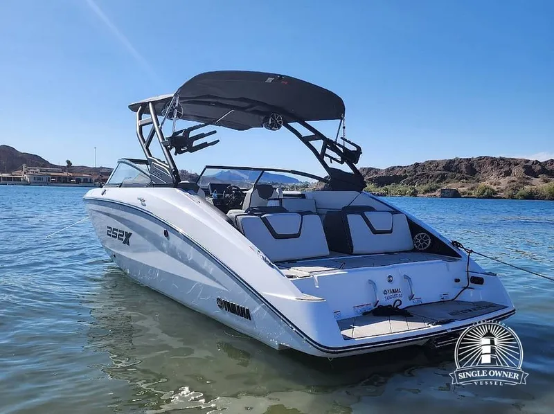 The Image of Yamaha 252XE 2023 - 16526509