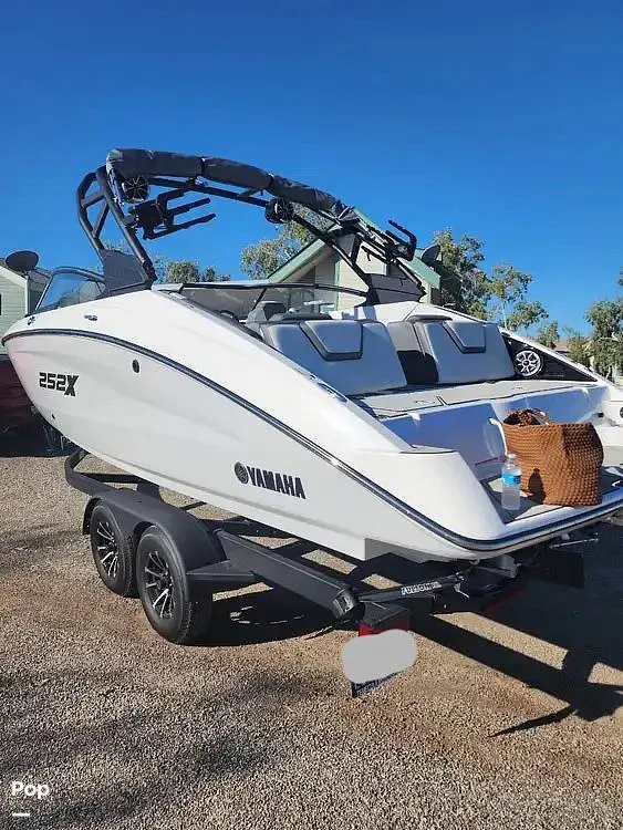 Slide: The Image of Yamaha 252XE 2023 - 16544747