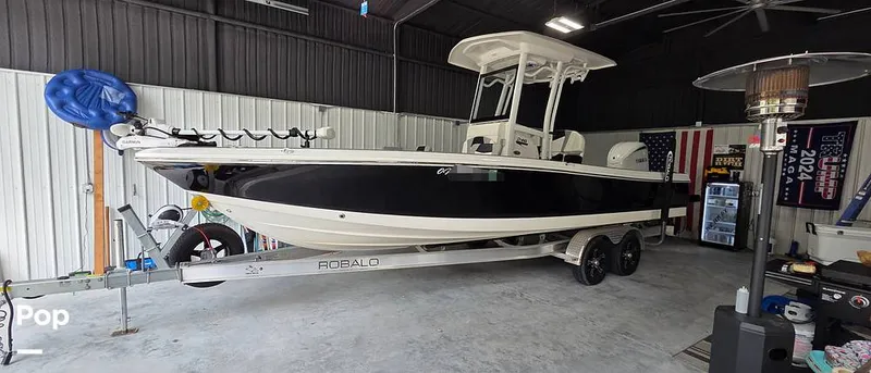 Slide: The Image of Robalo 246 Cayman 2023 - 16549829