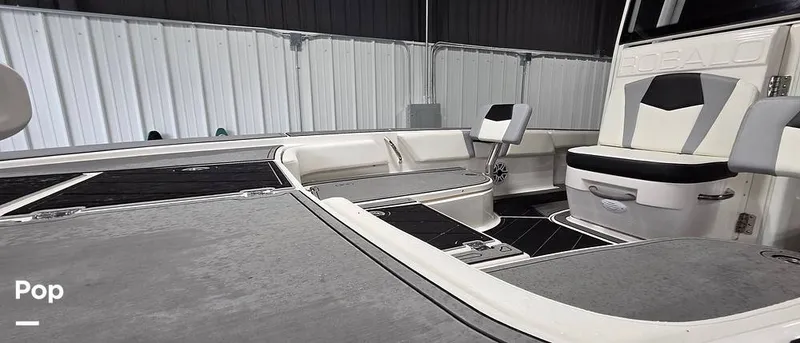 Slide: The Image of Robalo 246 Cayman 2023 - 16549848