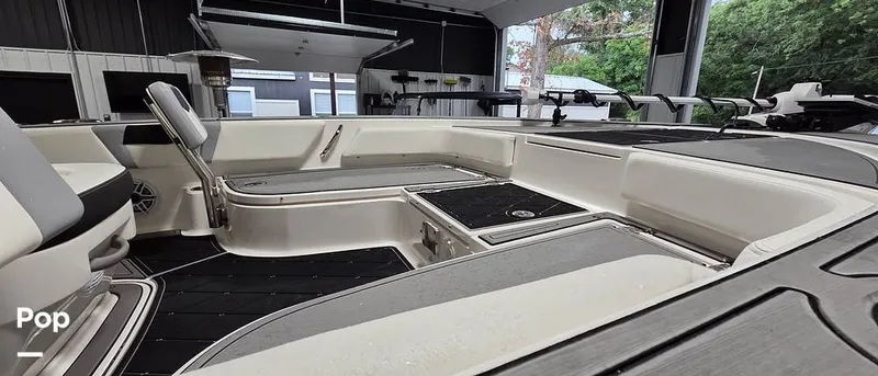 Slide: The Image of Robalo 246 Cayman 2023 - 16549876