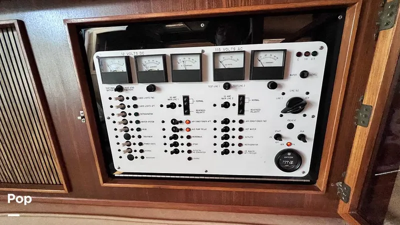 Slide: The Image of Sea Ray 390 EC 1987 - 16539745