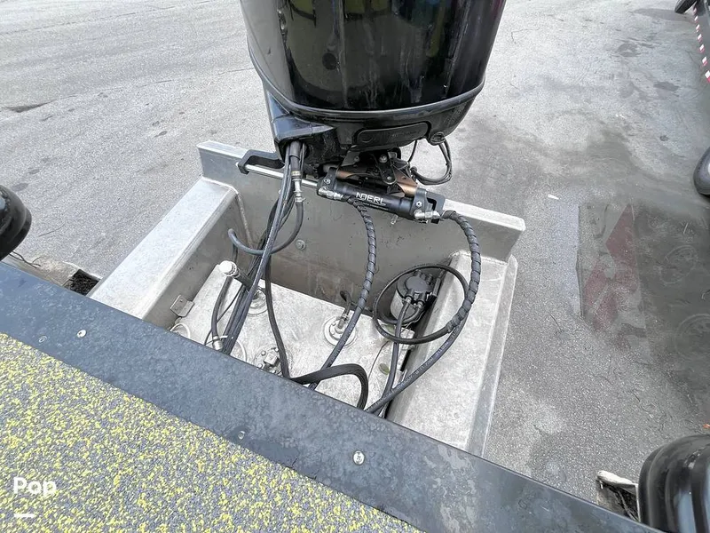 Slide: The Image of Hydraulic Steering - 16526873
