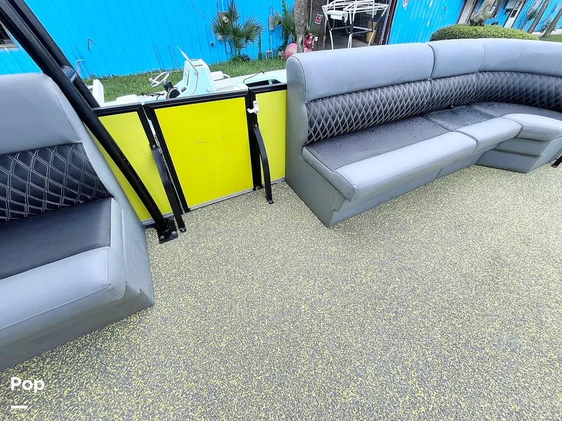 Slide: The Image of Custom Craft 29 Double Decker 2024 - 16526858