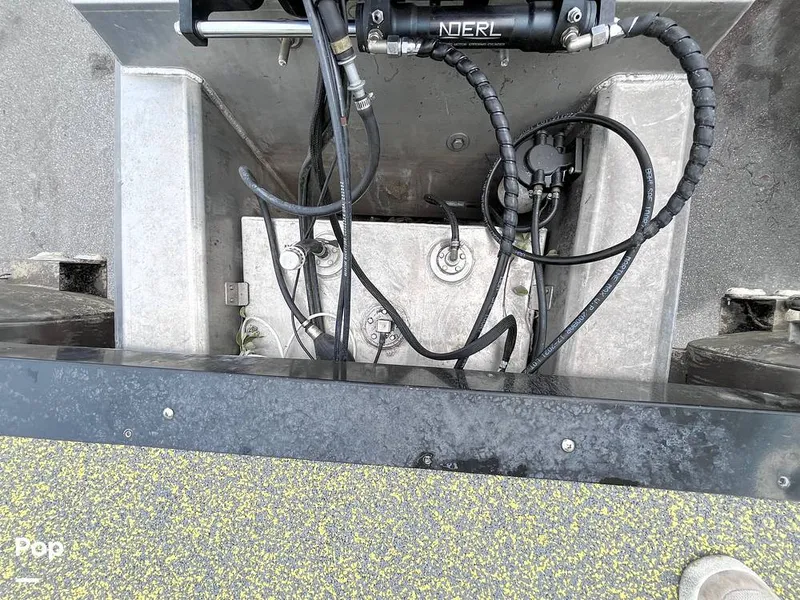 Slide: The Image of Fuel Tank - 16526874