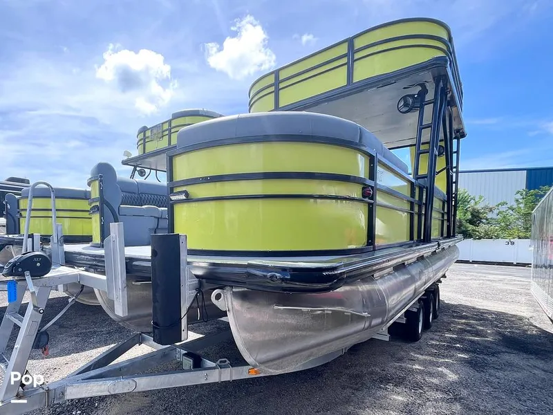 Slide: The Image of Custom Craft 29 Double Decker 2024 - 16640630